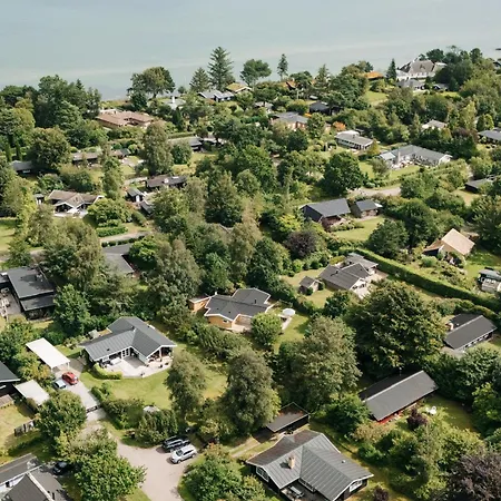 Det Nyrenoverede - Taet Pa Det Hele Dom wakacyjny