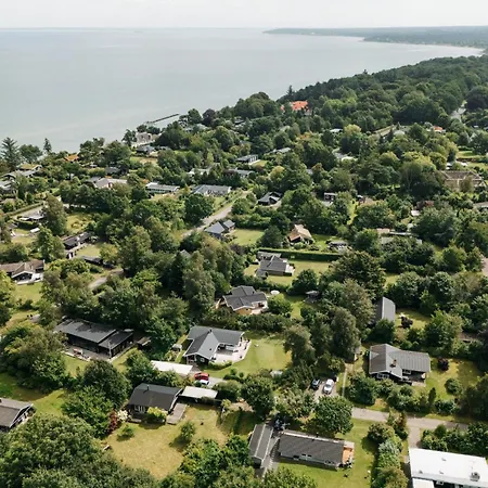 Ferienhaus Det Nyrenoverede - Taet Pa Det Hele Dronningmølle