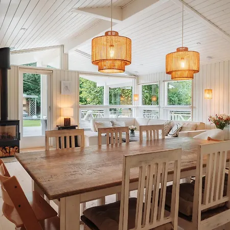 Det Nyrenoverede - Tæt På Det Hele Feriehus Dronningmølle
