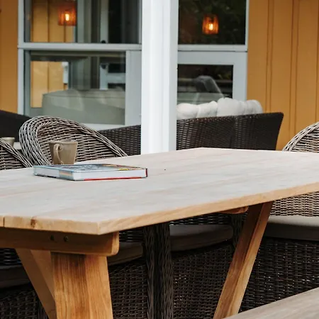 Det Nyrenoverede - Tæt På Det Hele Feriehus